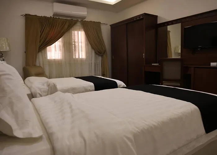 Al-Faleh Hotel